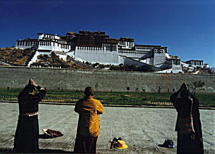 西藏旅游图片-神圣的布达拉宫